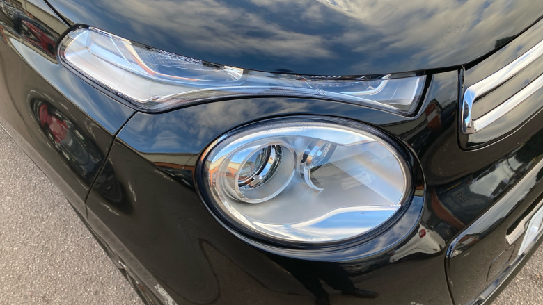 Citroen C1 1.0 VTi 72 Shine 5dr Petrol Hatchback